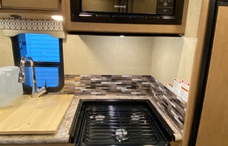 2017 Thor Motor Coach Freedom Elite 22FE