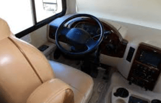 Remi the RV 2017 Thor Hurricane 35m