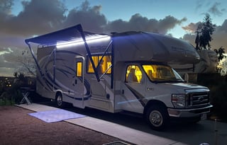 2018 Thor Freedom Elite 29fe aka Kenna Sue