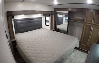 2020 Keystone RV Cougar 368MBI 5th Wheel Sleeps 10