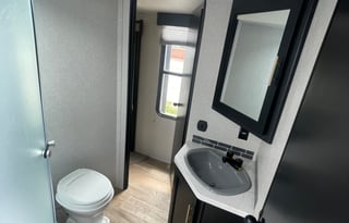 2021 Cherokee Grey Wolf- FREE DELIVERY TO CG LAKE