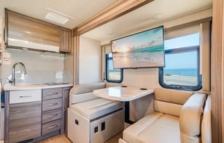 C6 *NEW* 2023 Mercedes Luxury Delano w/StarLink