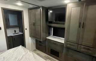 Spacious 2023 FR3 34DS Motor Coach: Luxe & Loaded!