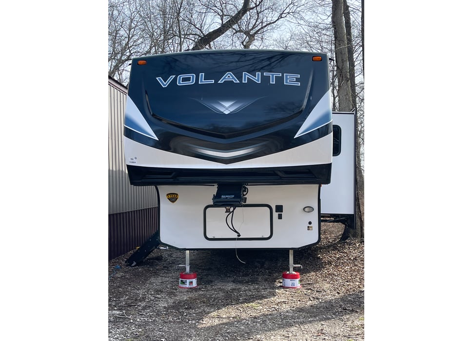 Fifth Wheel rentals in Byron