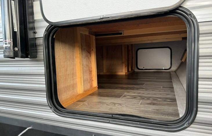 Outside storage for your suitcases or equipment if any, etc.