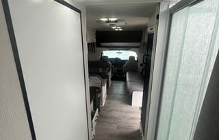 2014 Thor Majestic Motor Coach