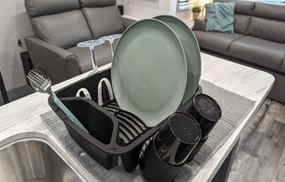 Bright & Modern Glamper Fully Stocked w/Free Wi-Fi