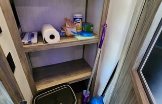 The Glamper Camper - Pet Friendly & Delivery Avail