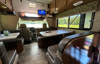 2019 Coachmen RV Leprechaun 260RS Ford 350