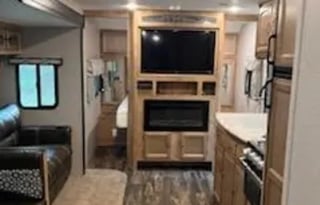 2021 Keystone Hideout