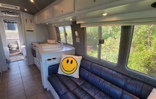 "Zephyr", Your Glamping Getaway