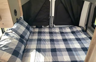 2022 Winnebago Solis 59P