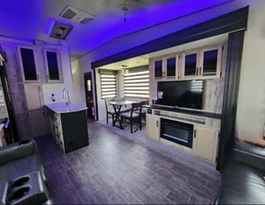 Forest River RV Cherokee Arctic Wolf Suite 3550