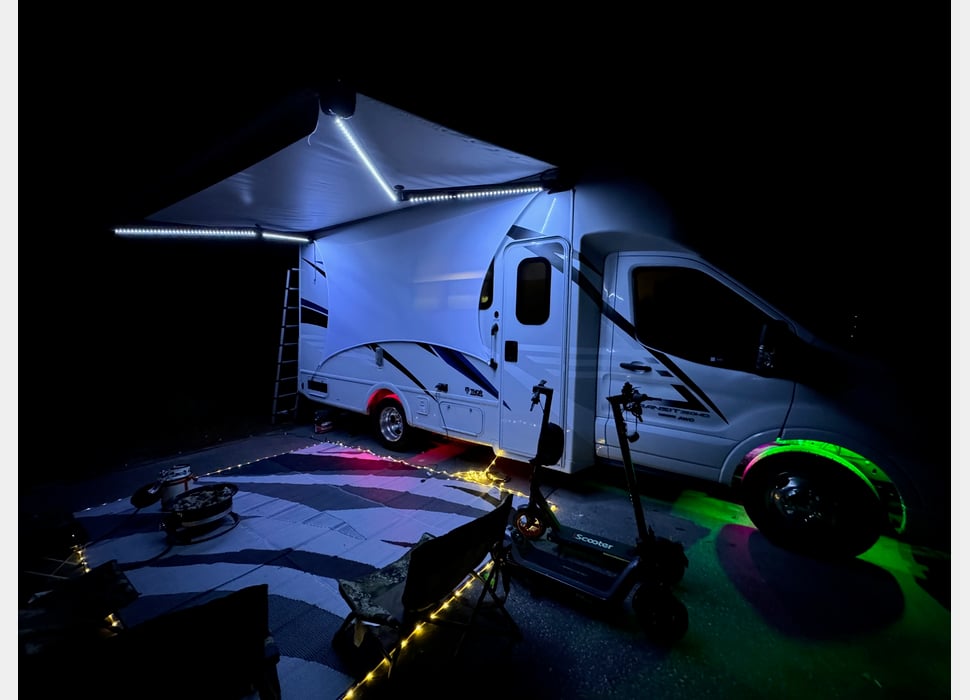 Class C Motor Home rentals in Miami