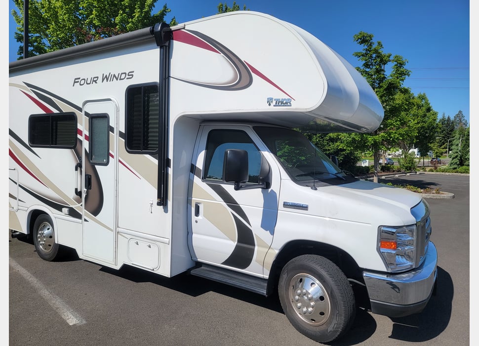 Class C Motor Home rentals in Portland