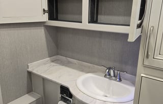 2022 Fleetwood RV Bounder 35K