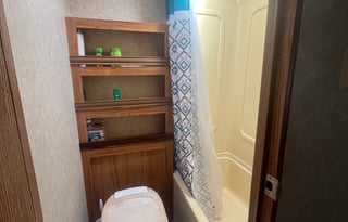 LOT RENT & UTILITIES INCLUDED IN PRICE!!!!!