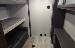 2021 Coachmen RV Brookstone 398MBL