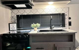 2022 DUTCHMEN COLEMAN LANTERN LT 274BH