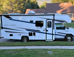 Coachmen RV Freelander 23FS Ford 350