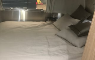 Airstream Flying Cloud