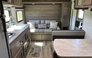 2021 Gulfstream Bunkhouse- Easy to tow!