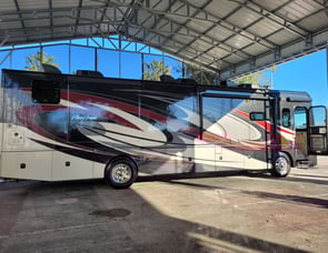 Fleetwood RV Pace Arrow LXE 38K