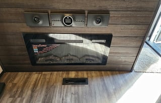 43' Jayco North Point, 5th Wheel, Sleeps 6