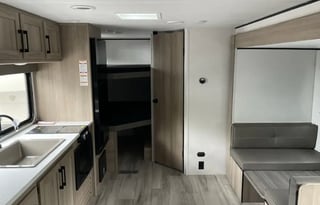 2025 Keystone Coleman 25B