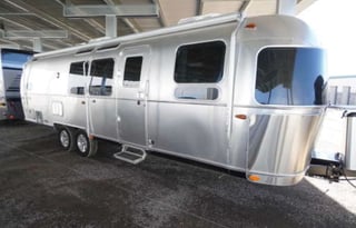 2021 Airstream RV Flying Cloud 30FB Bunk