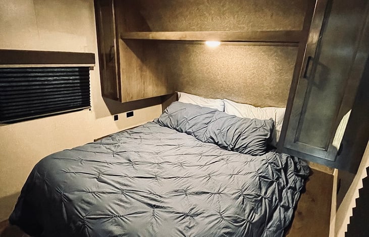 Master Bedroom - outlets on both sides, USB outlet on right side of the bed