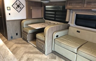 38' Bunkhouse Family Fun Wagon!!!