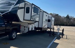 2021 Coachmen 5th Wheel Brookstone 344FL