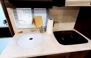 Travel in Comfort and Style up to 6ppl