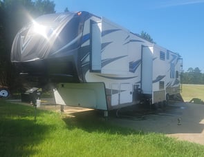 Dutchmen RV Voltage V-Series V3805