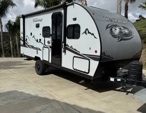Forest River RV Cherokee Wolf Pup Black Label 18TOBL