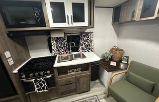 The B3 Memory maker-2021 Heartland Pioneer