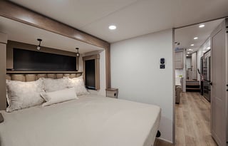 Bayou Betsy's pet and parents paradise