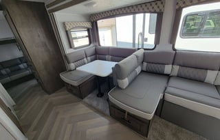 Ellie- 2023 Forest River RV EVO Lite 2750QBX