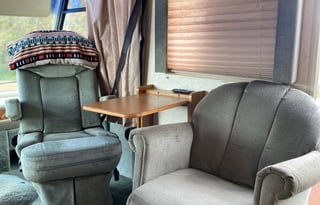 Your Adventurer Awaits in this Comfy Motorcoach