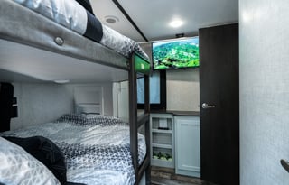 2020 Bullet 330BHS Full Bunks+ 2 Baths