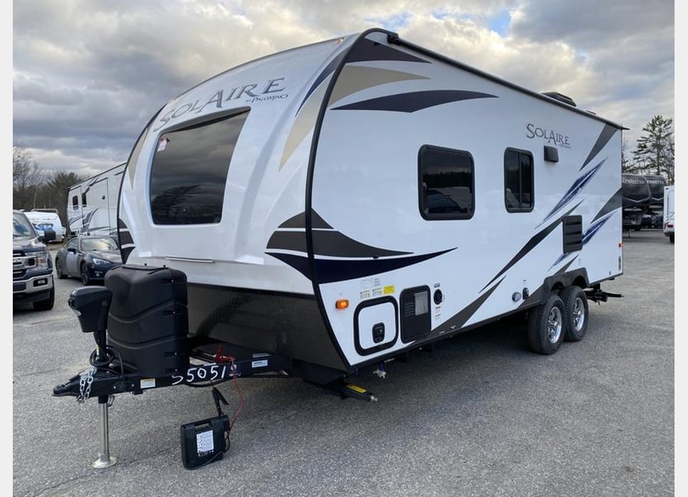 Travel Trailer rentals in Adelanto