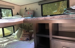 Luxury Camping! Fully Equipped 35ft 5th Wheel!