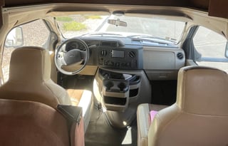 Flor the Wanderer: 2018 Coachmen RV Leprechaun