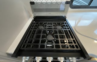 2024 Thor Ace 32B (Sleeps 8 to 9!