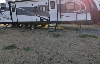 2018 Forest River RV Vibe 308BHS