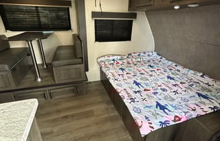 2021 Starcraft autumn ridge 180bhs