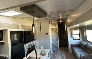 Totally Hitched Fifth-Wheel Adventures