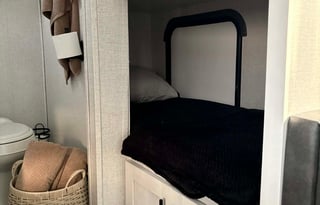 Family Adventure Bunkhouse – Easy Tow