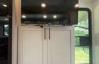 Turn-Key Getaway: Delivered & With Starlink!